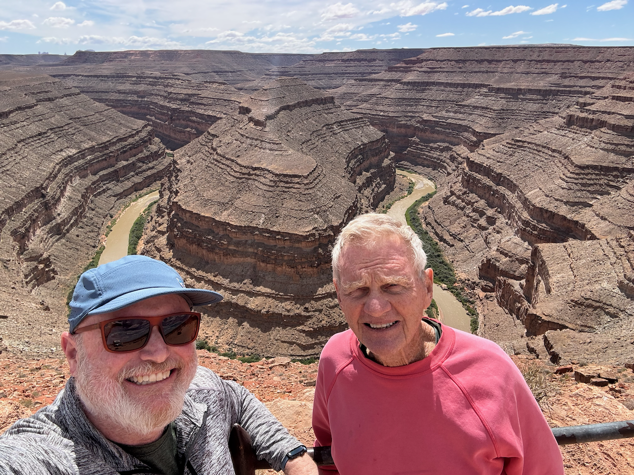Goosenecks Selfie